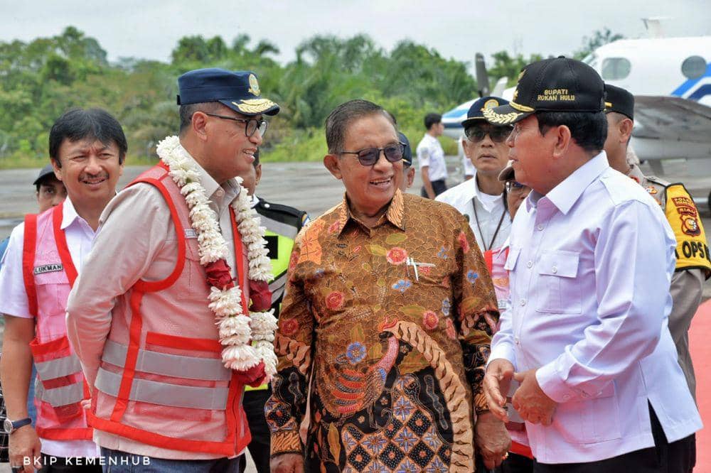 Kunjungan Menteri Perhubungan (Menhub), Budi Karya Sumadi ke Bandara Tuanku Tambusai di Kabupaten Rokan Hulu, Provinsi Riau. (dok. Kemenhub)