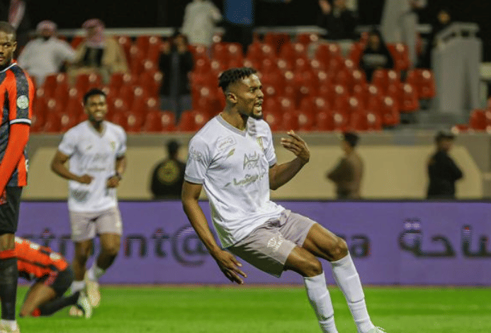 Bernard Mensah (instagram.com/official_oliver_mens)