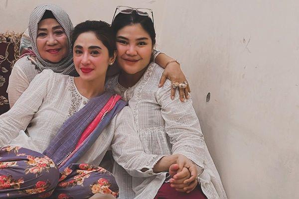 7 Momen Akikah Baby Nawla, Cucu Dewi Perssik