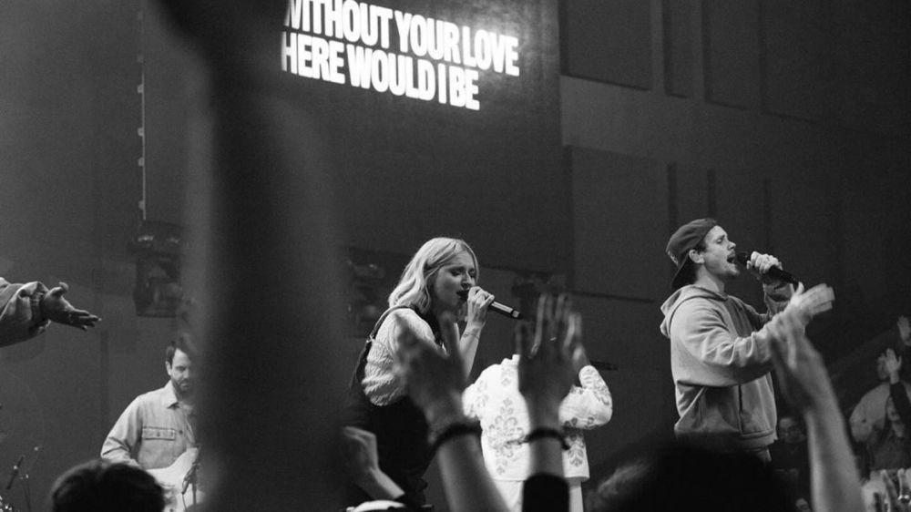 Lirik Lagu Trust In God - Elevation Worship ft. Chris Brown