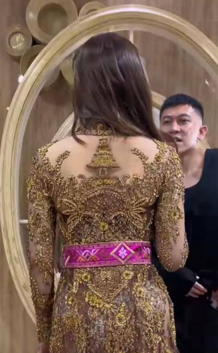 Prosesi adat Mepamit Mahalini Raharja dan Rizky Febian. (Instagram.com/askyfebriyanti)