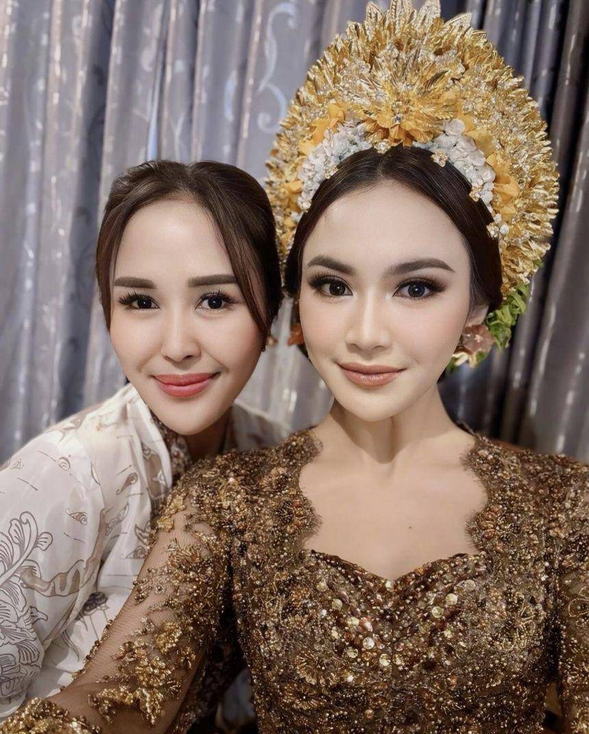 Prosesi Mepamit Mahalini Raharja dan Rizky Febian. (Instagram.com/arikcahyadewi)