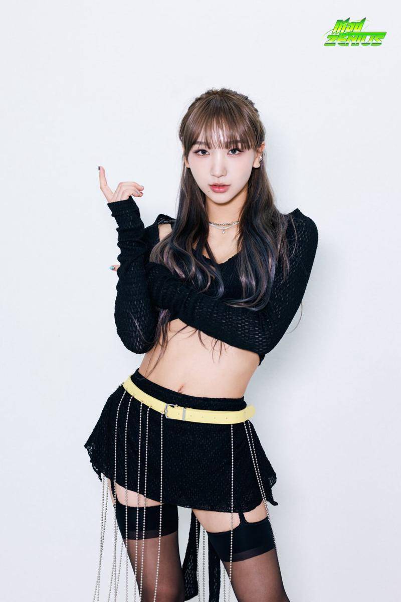 Emma (twitter.com/MnetKR)