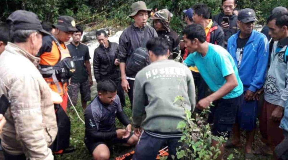 Motor Pasutri Asal Bengkulu Masuk Jurang di Lahat, 1 Orang Tewas