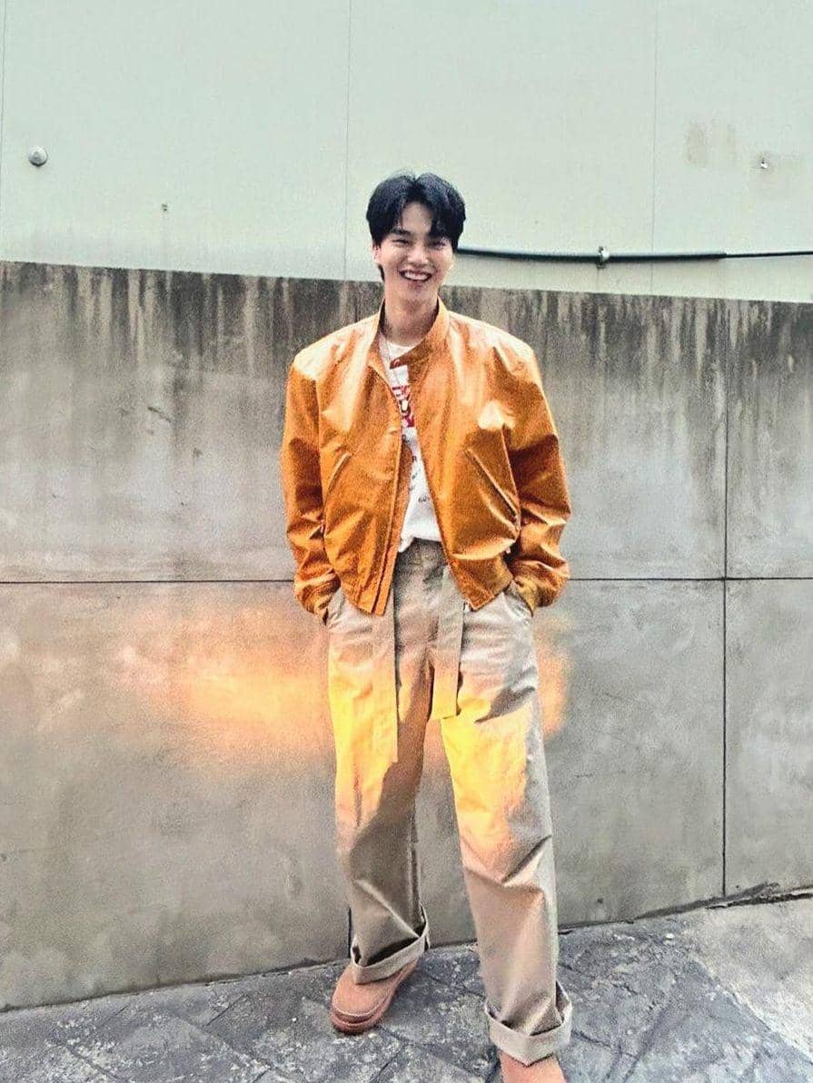 potret Song Kang (instagram.com/songkang_b)