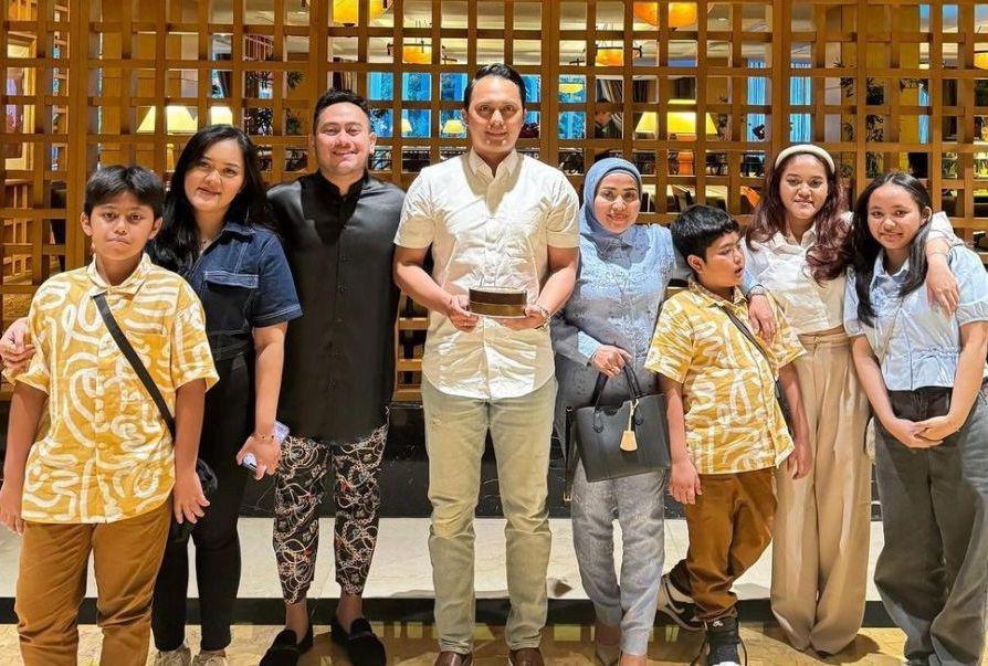 7 Potret Ulang Tahun ke-31 Fadel Islami, King Nassar Ikut Rayain!