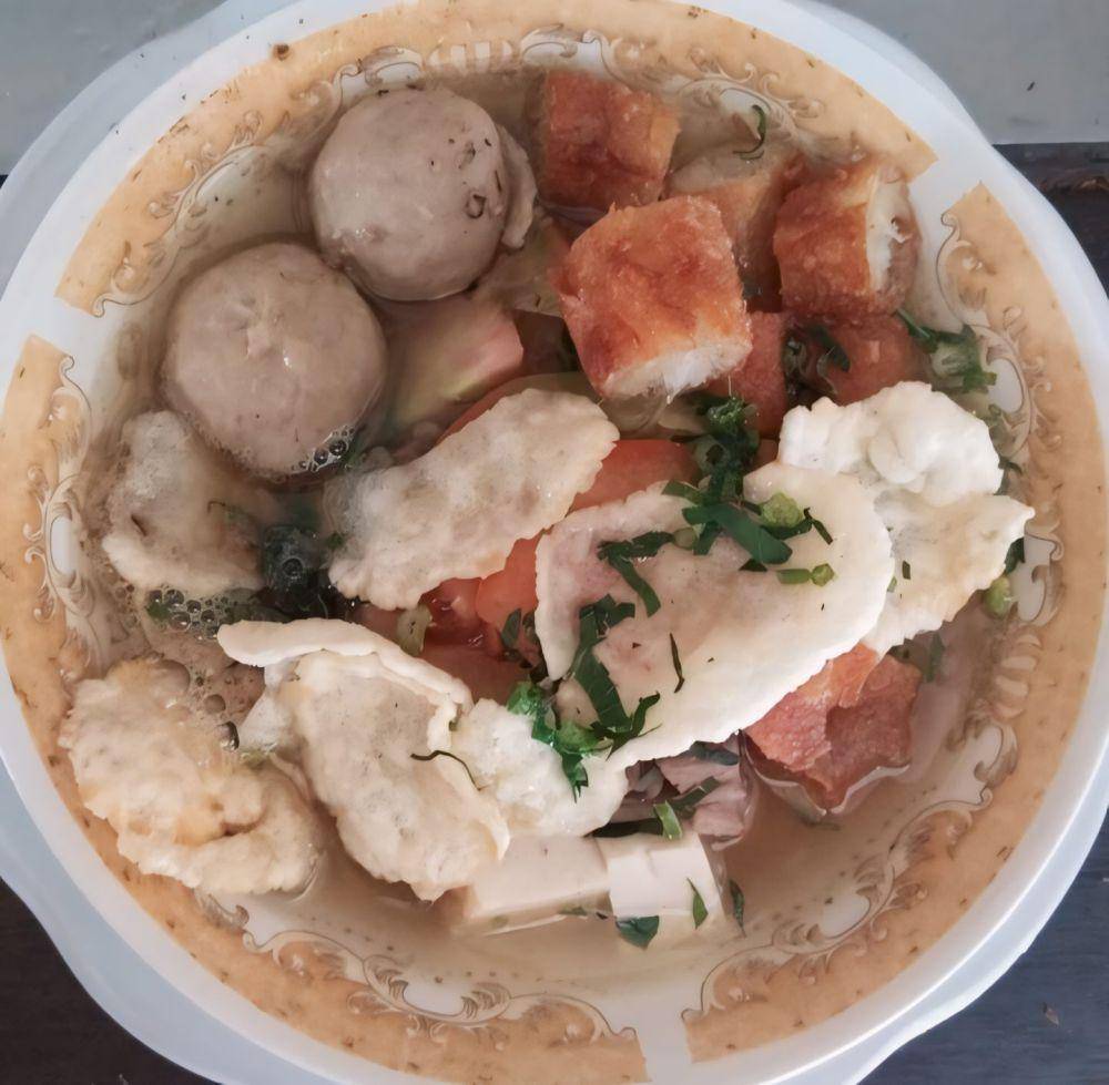 Soto Mie Puri H. Darjo (instagram.com/sotomiepuripak)