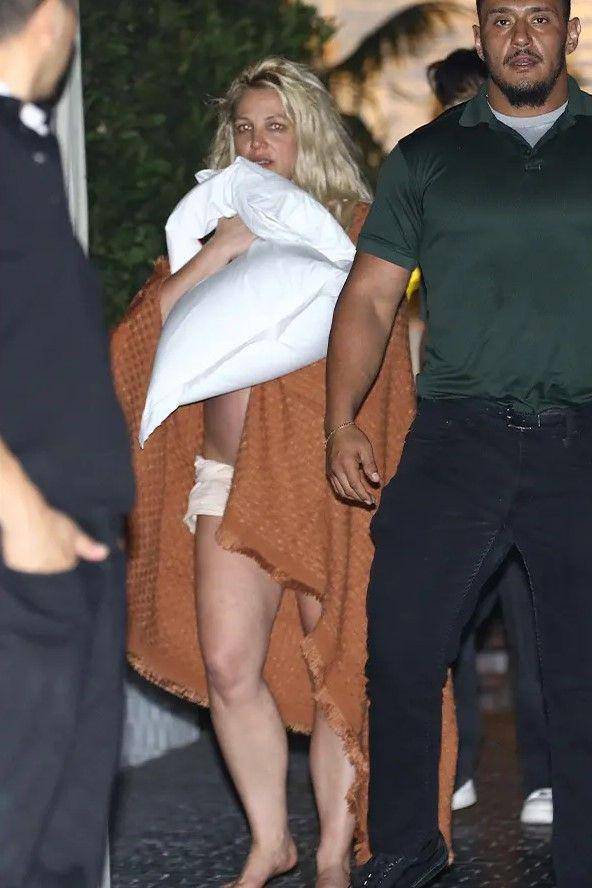 kronologi Britney Spears ribut dengan pacar (dok. TMZ)