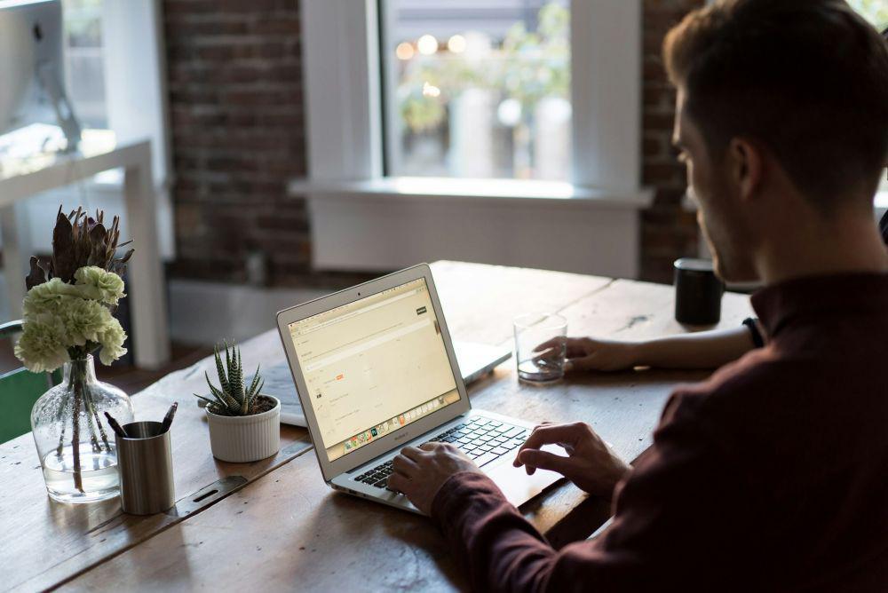 9 Situs Gratis untuk Meningkatkan Skor IELTS