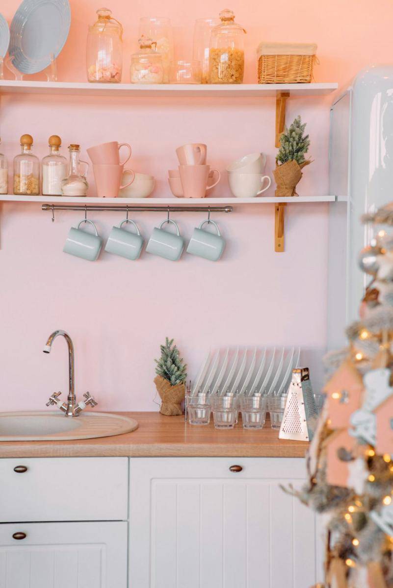 dekorasi dapur sederhana (unsplash.com/Євгенія Височина)