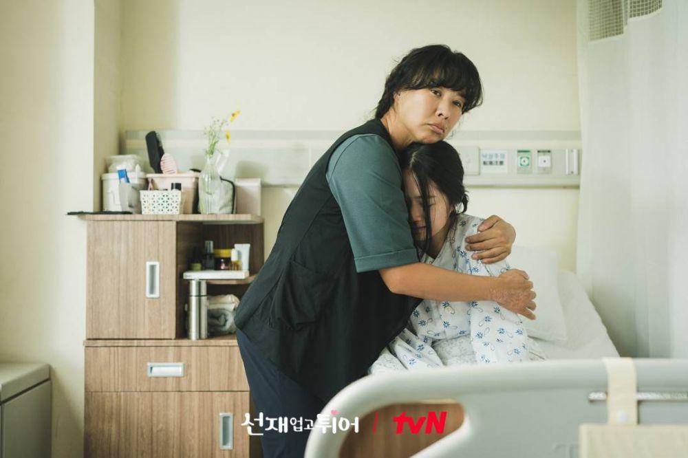 Jung Young Joo dan Kim Hye Yoon dalam drama Lovely Runner (dok. tvN/Lovely Runner)