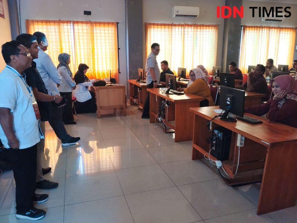 9.712 Peserta Calon Anggota PPK Pilkada se-Sumut Ikuti Ujian CAT