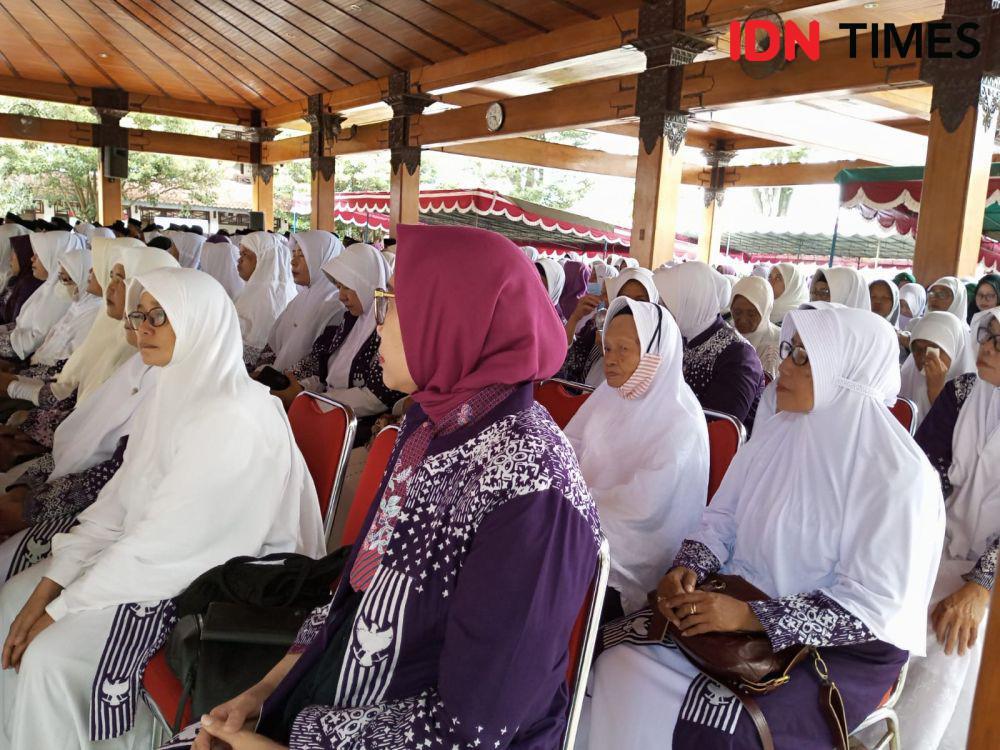 Calon Haji Tertua Asal Bantul Berusia 92 Tahun dan Termuda 22 Tahun