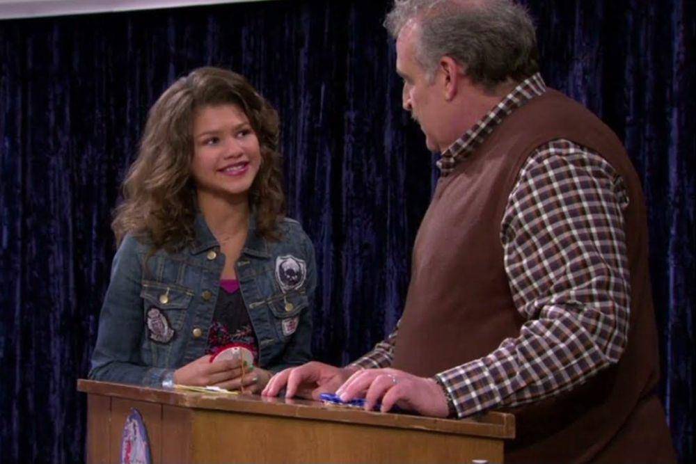 cuplikan adegan yang diperankan Zendaya dalam Shake It Up (dok. It's a Laugh Productions/Shake It Up)