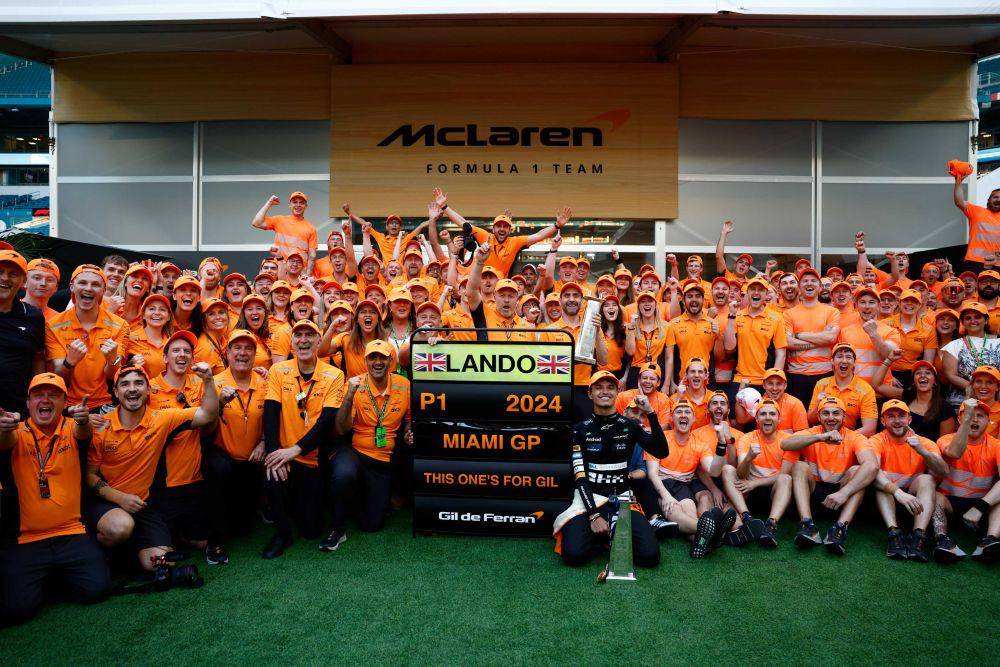 McLaren merayakan kemenangan Lando Norris di GP Amerika Serikat 2024. (twitter.com/McLarenF1)