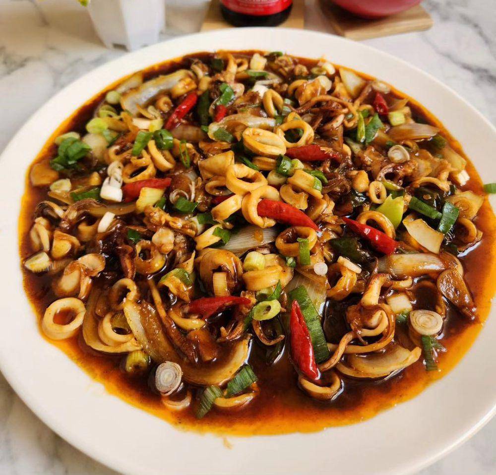 cumi pedas manis (instagram.com/mega_dingding)