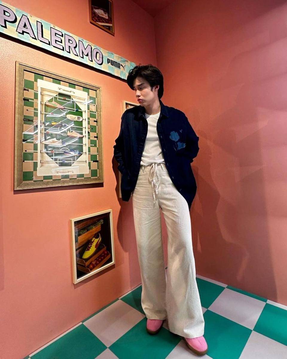 outfit ngampus ala Peemapol Panichtamrong (instagram.com/peakpeemapol)