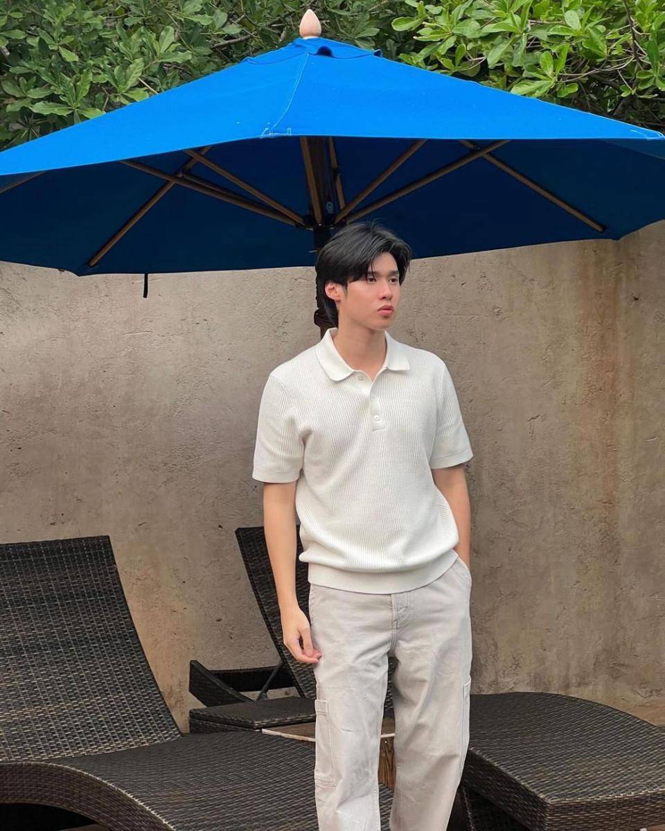 outfit ngampus ala Peemapol Panichtamrong (instagram.com/peakpeemapol)