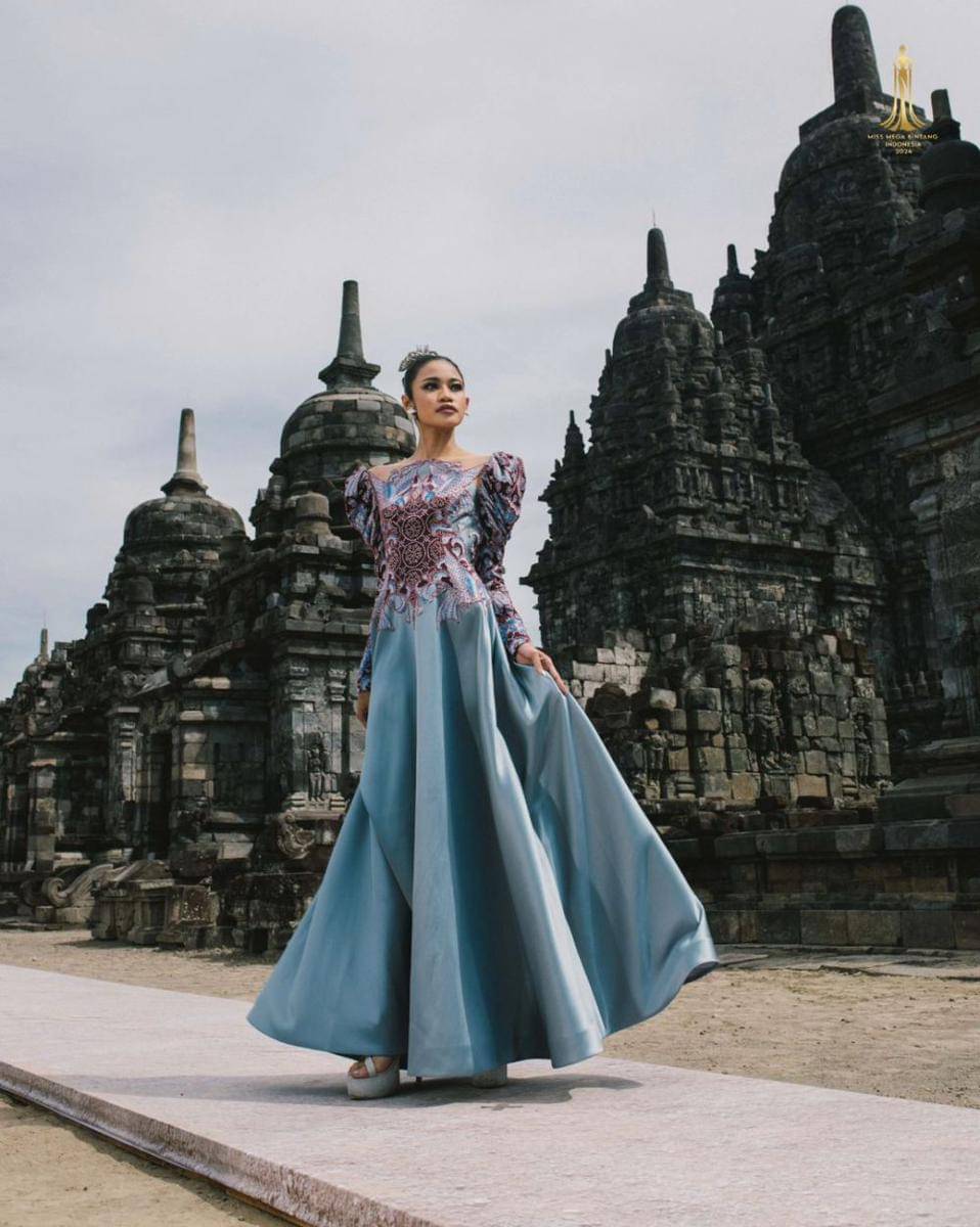 Potret Finalis MMBI 2024 dari Jawa Saat Fashion Show di Candi Sewu (Instagram.com/yayasanduniamegabintang)