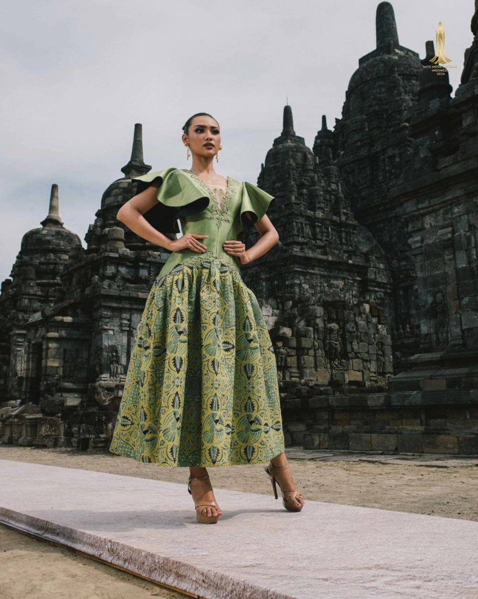 Potret Finalis MMBI 2024 dari Jawa Saat Fashion Show di Candi Sewu (Instagram.com/yayasanduniamegabintang)
