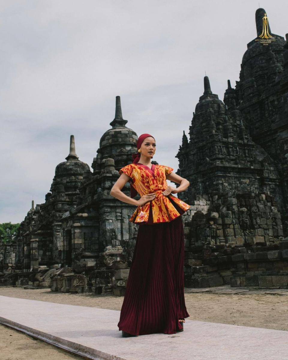 Potret Finalis MMBI 2024 dari Jawa Saat Fashion Show di Candi Sewu (Instagram.com/yayasanduniamegabintang)