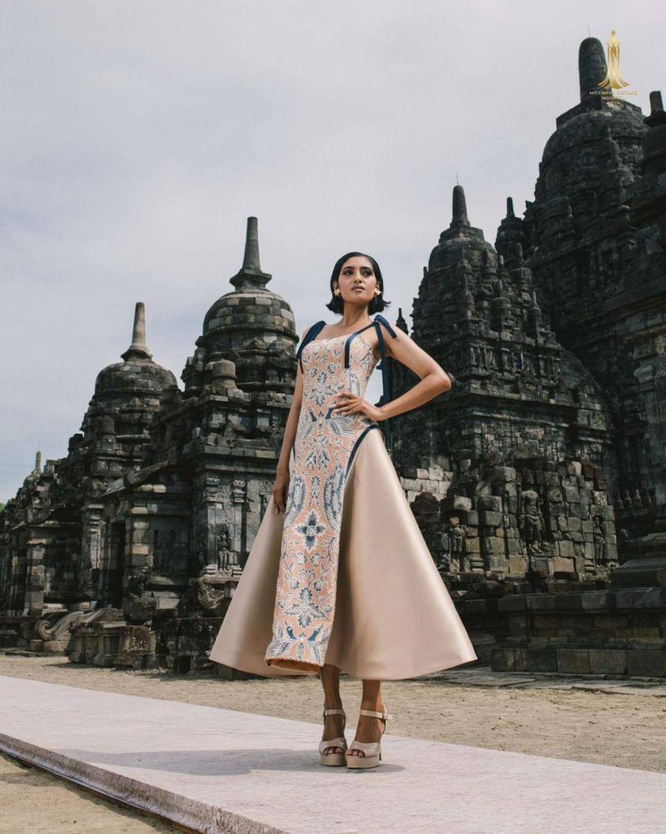 Potret Finalis MMBI 2024 dari Jawa Saat Fashion Show di Candi Sewu (Instagram.com/yayasanduniamegabintang)