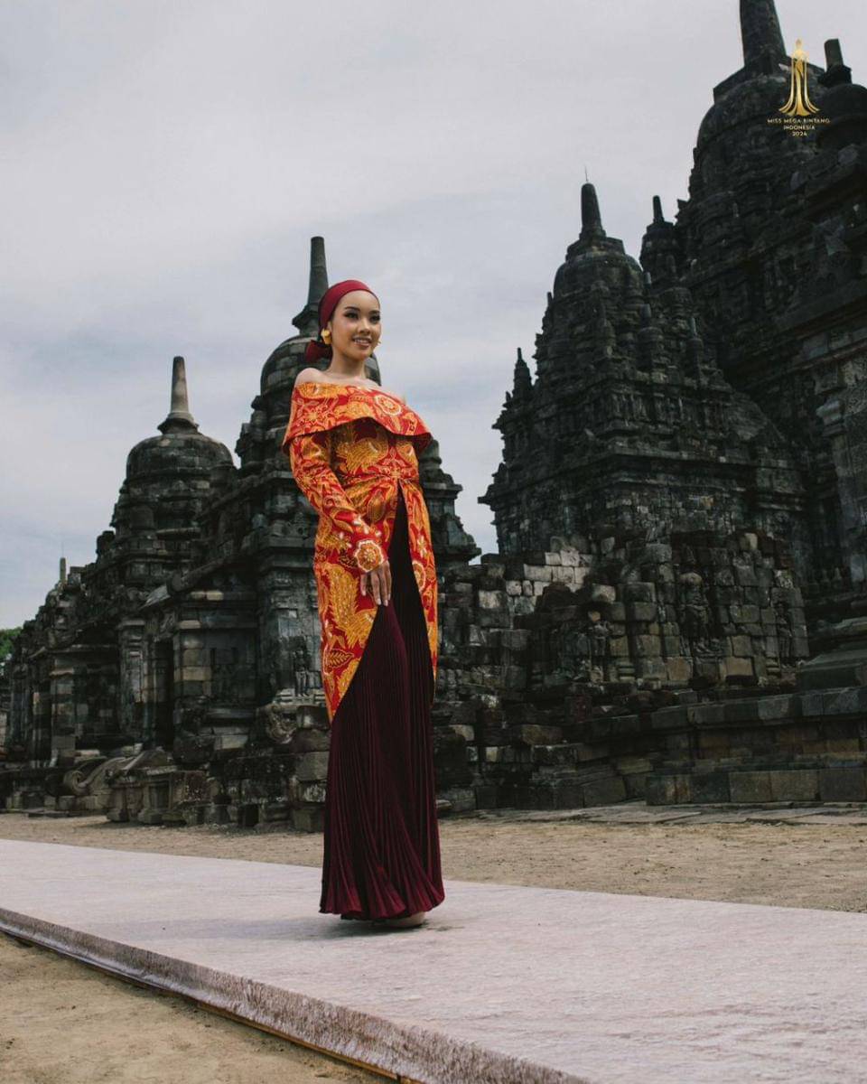 Potret Finalis MMBI 2024 dari Jawa Saat Fashion Show di Candi Sewu (Instagram.com/yayasanduniamegabintang)