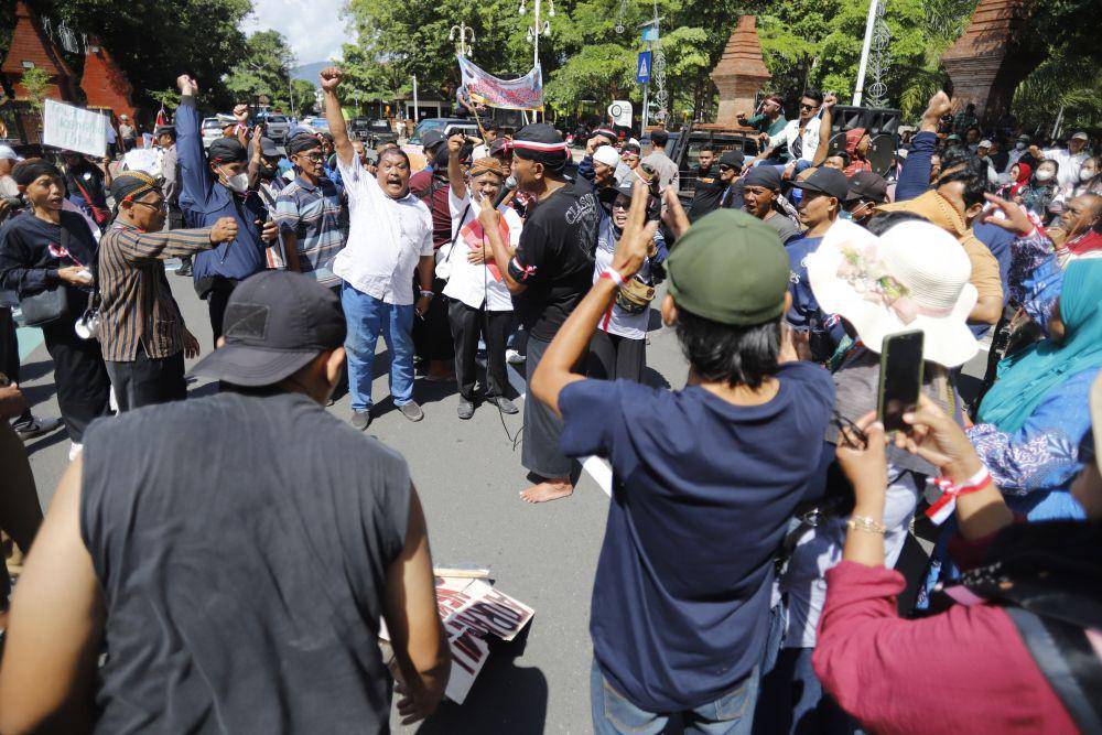 Pedagang pasar tradisional di Trenggalek saat menggelar unjuk rasa. IDN Times/ istimewa
