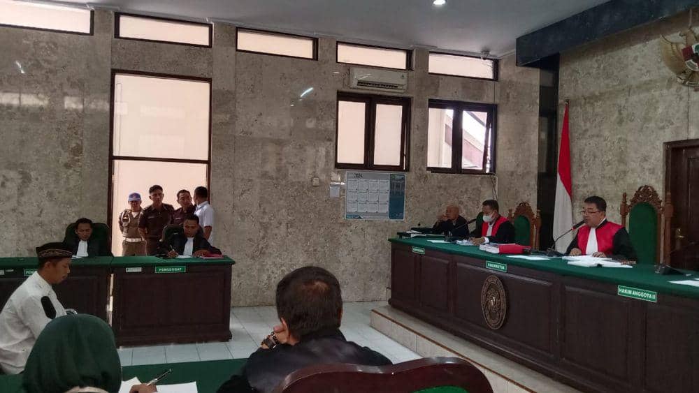 Terdakwa saat ikuti sidang putusan di PN Tulungagung. IDN Times/istimewa