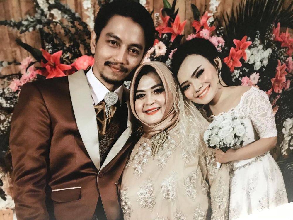 potret kenangan Fiersa Besari dan ibunda (instagram.com/lilisstanlie)