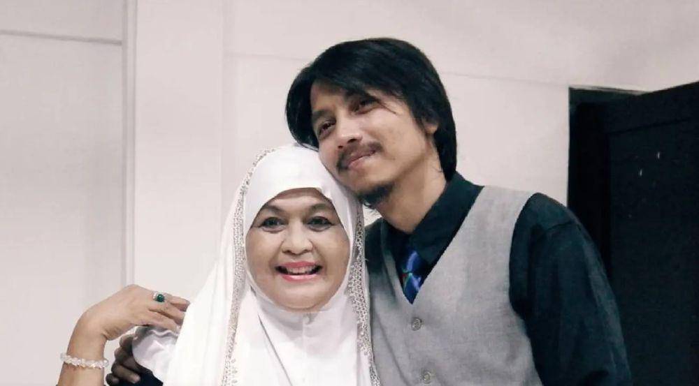 potret kenangan Fiersa Besari dan ibunda (instagram.com/fiersabesari)