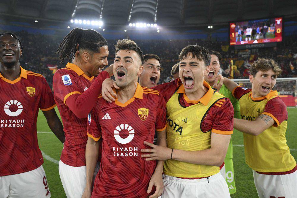 As Roma kalahkan Lazio di Serie A 2023/2024. (twitter.com/OfficialASRoma)