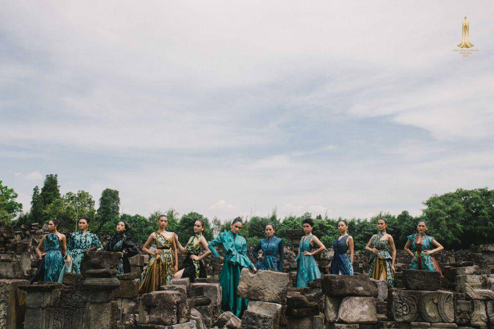 Koleksi Deden Siswanto di Miss Mega Bintang Indonesia 2024 (dok. Mega Bintang Indonesia)