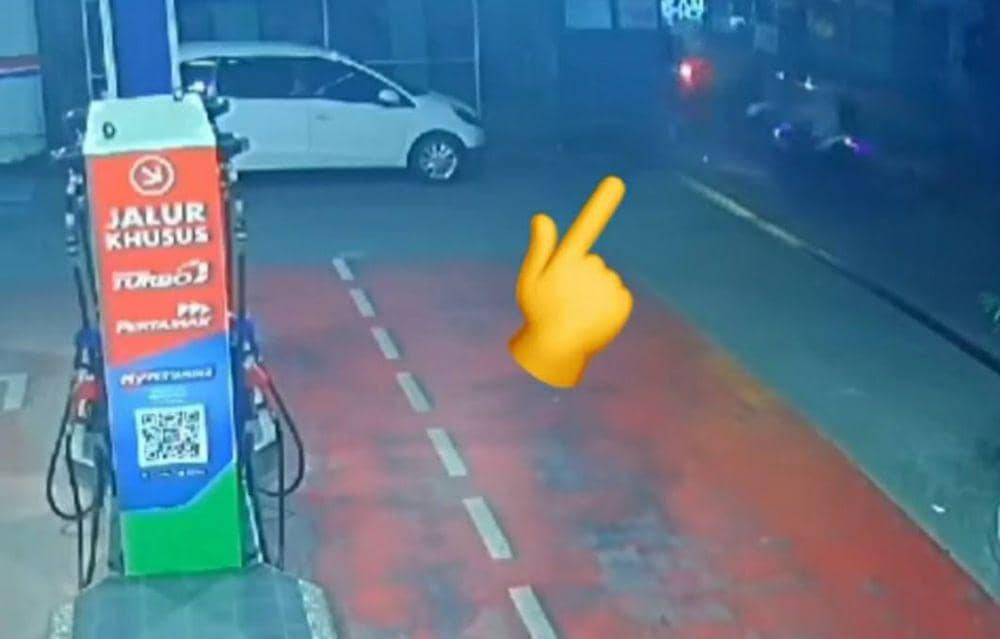 Viral, Pengendara Sepeda Motor Dikeroyok di Bandung Barat
