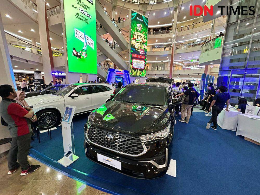 Berbagai kendaraan hadir (IDN Times/Fadhliansyah)