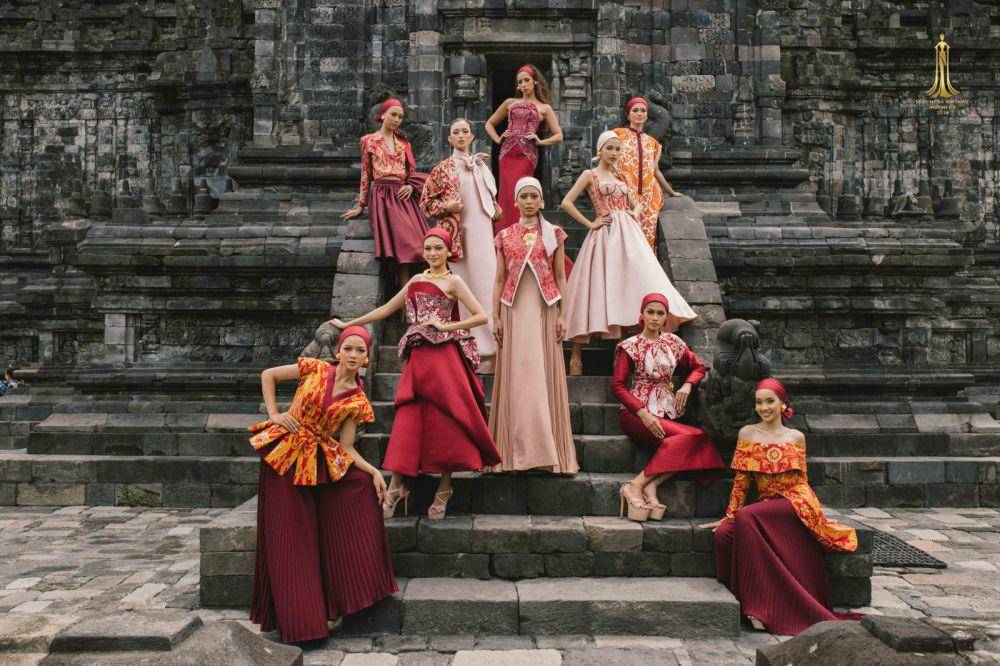 Koleksi desainer Julianto di Miss Mega Bintang Indonesia 2024 (dok. Mega Bintang Indonesia)