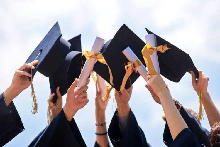 https://blog.maukuliah.id/20-jurusan-kuliah-yang-punya-prospek-kerja-bagus-dan-menjanjikan/