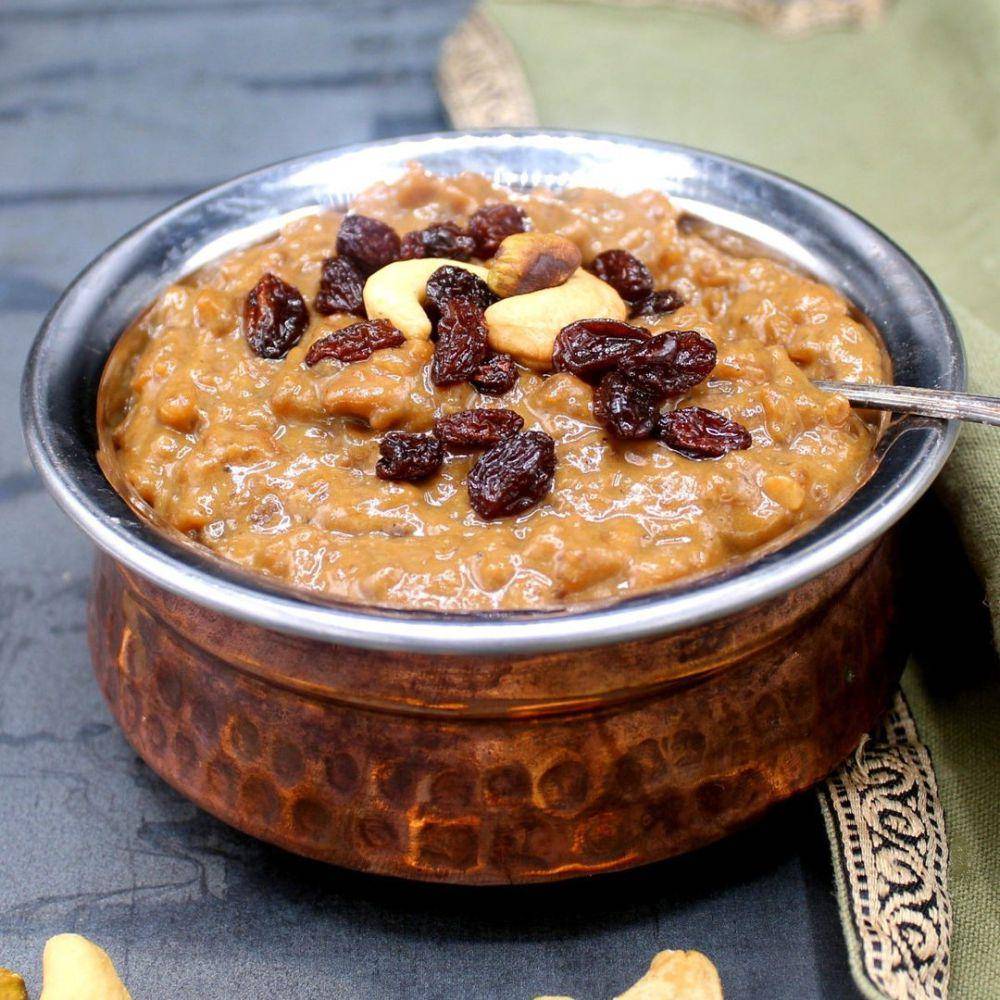 sakkarai pongal (instagram.com/holycowvegan)