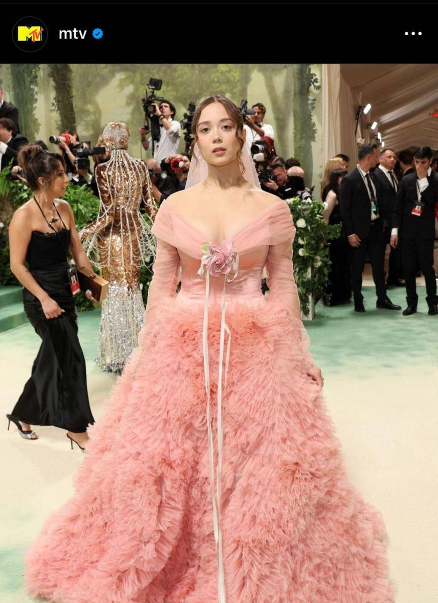 Gaya Artis di Met Gala 2024 (instagram.com/mtv)