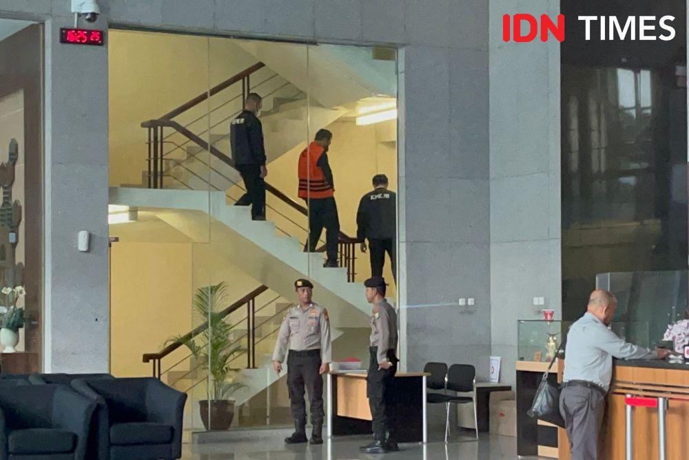 KPK Resmi Tahan Bupati Sidoarjo Gus Muhdlor!
