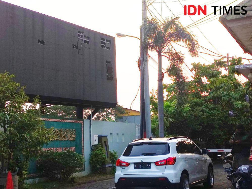 Gus Mudlor Ditahan KPK, Suasana Rumah Kediaman Adem Ayem