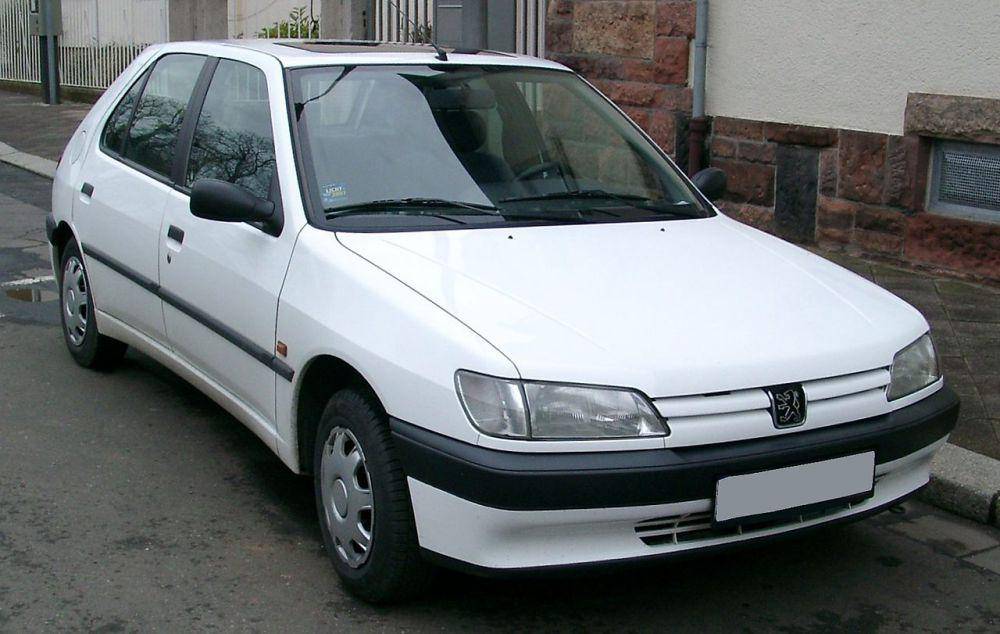 Peugeot 306 rilis tahun 1993. (Wikipedia.org)