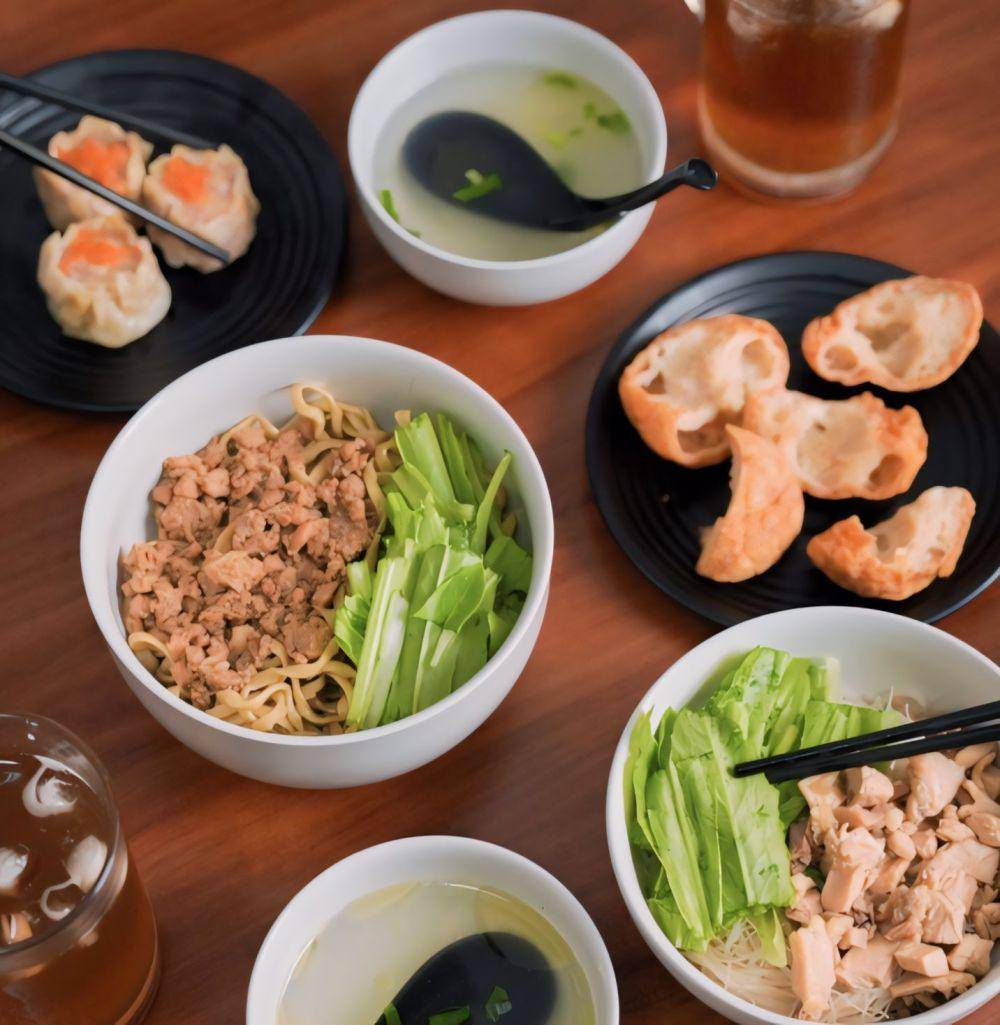 Bakmi Sido Laris (instagram.com/bakmisidolaris)