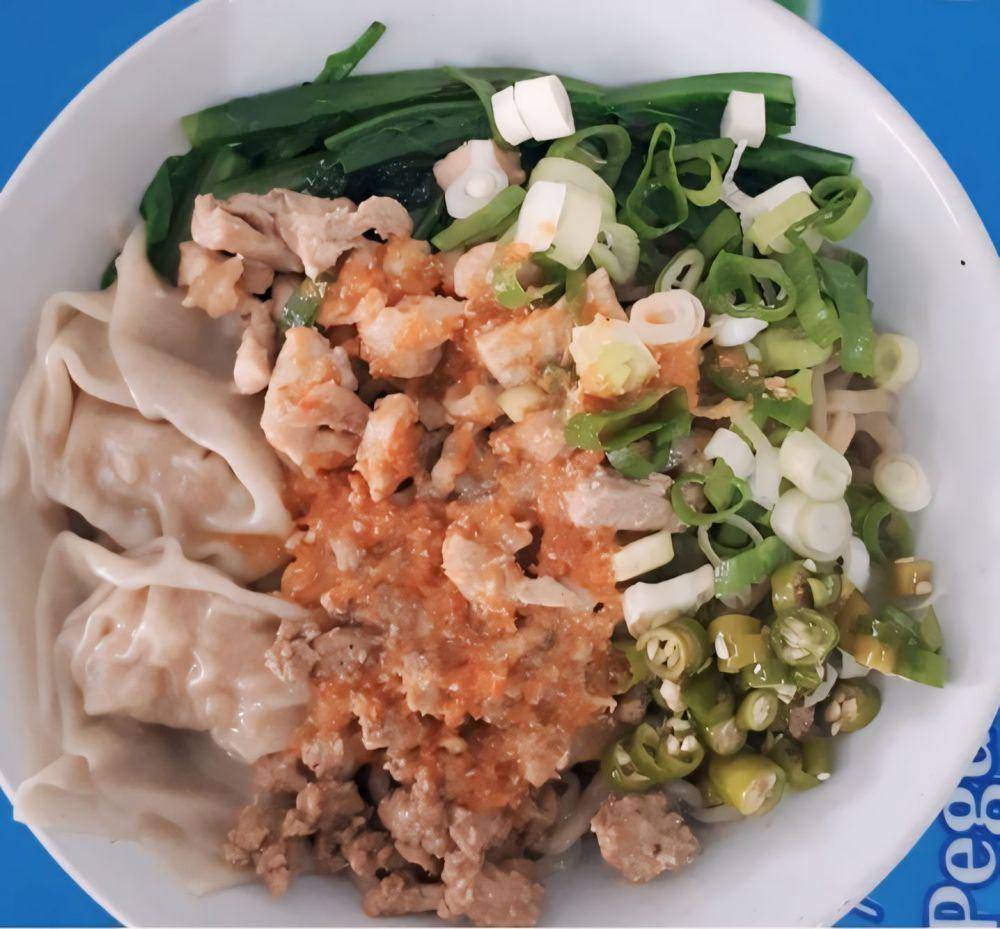 Bakmi Aming (instagram.com/ bakmiaming_sunterindah)