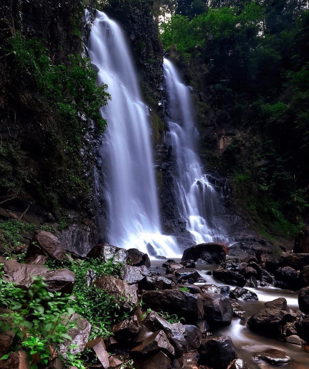 Curug Cinulang Sumedang: Lokasi, Rute, Aktivitas, dan Tipsnya