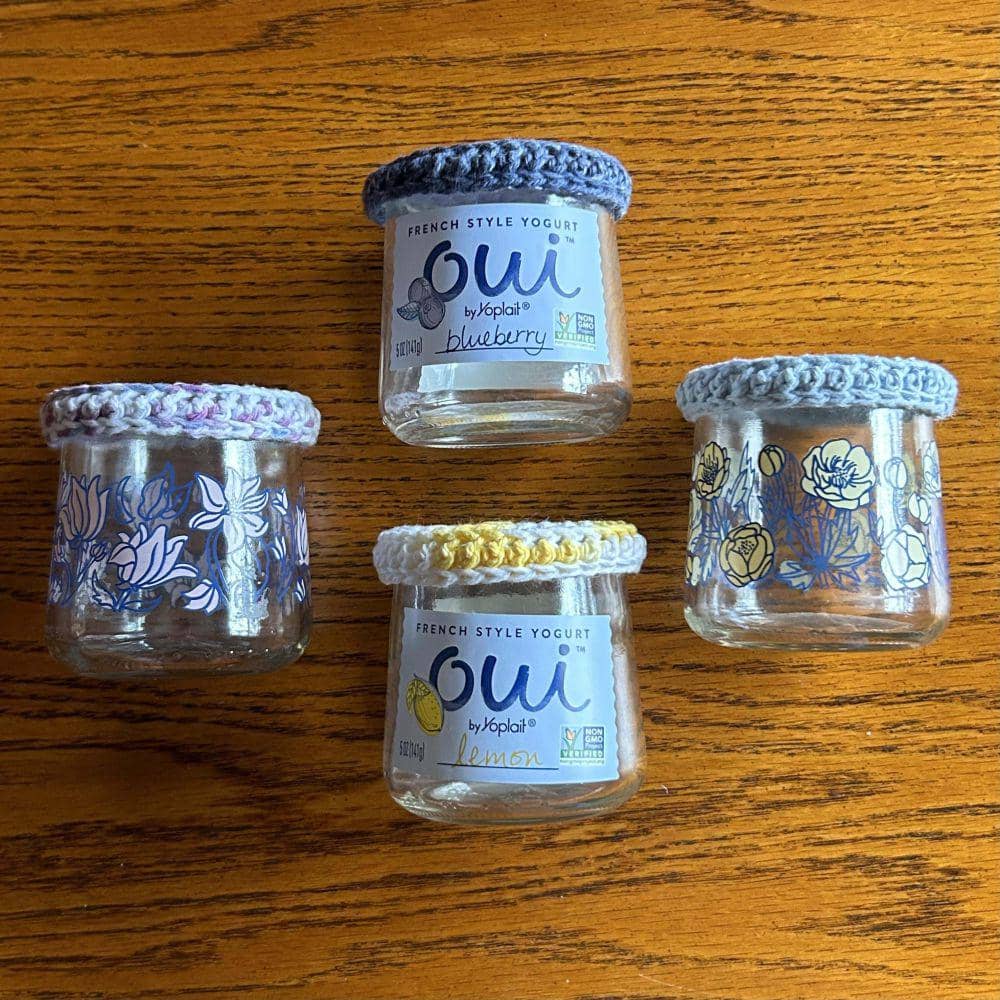 potret rajutan tangan bungkus stoples (reddit.com/user/aphelion-art)