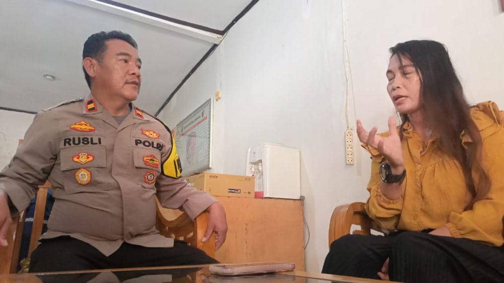 Inin Nastain IDN Times/ Kapolsek Rajagaluh bersama korban