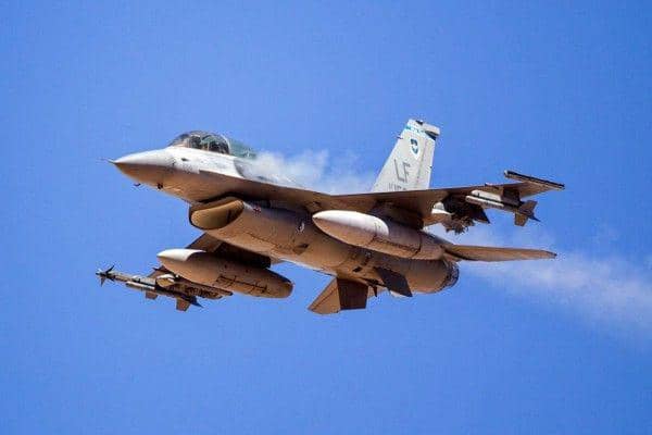 Jet Tempur F-16 Singapura Jatuh Saat Gagal Lepas Landas