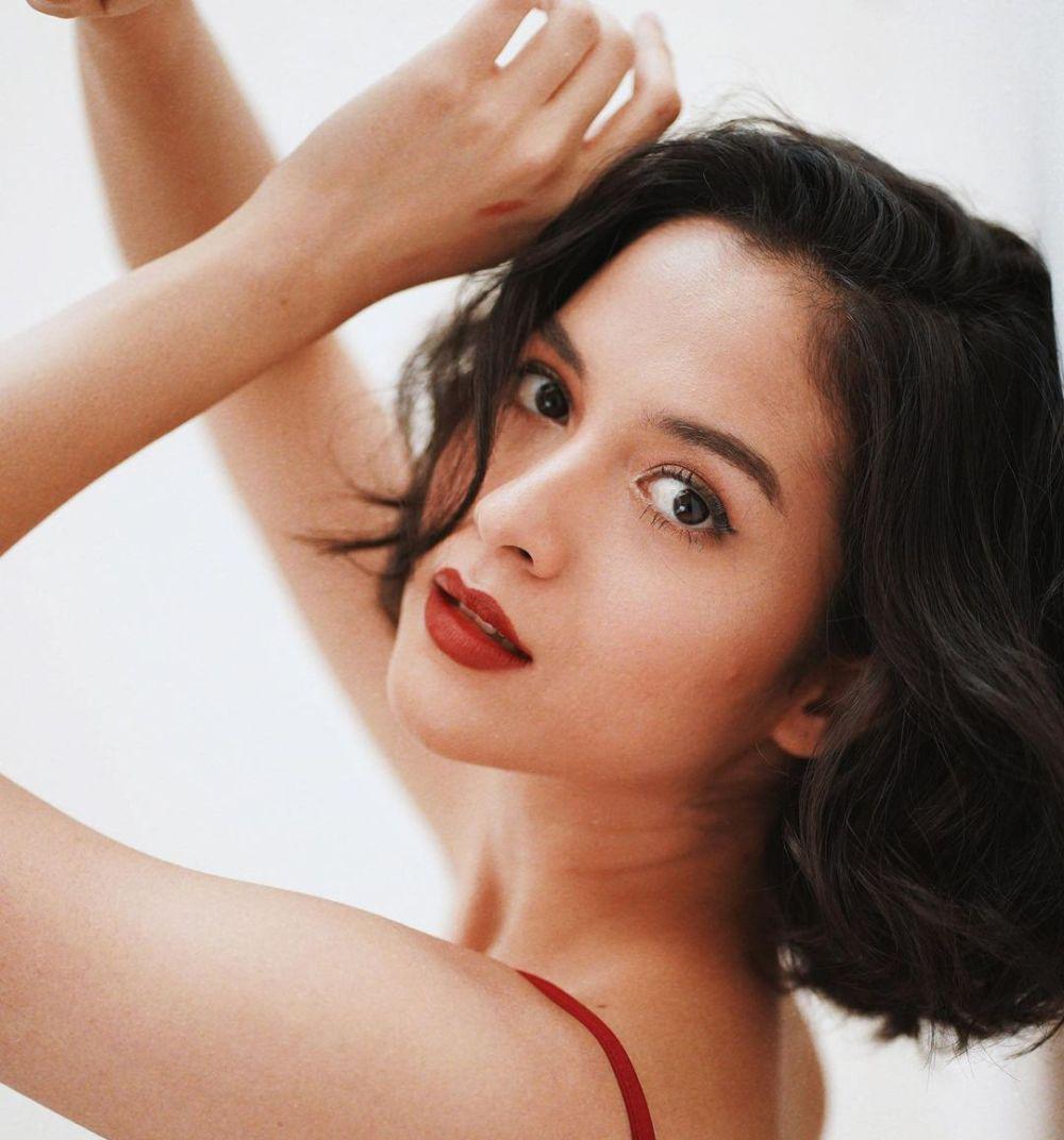 10 Ide Gaya Rambut Pendek untuk Acara Formal ala Putri Marino!