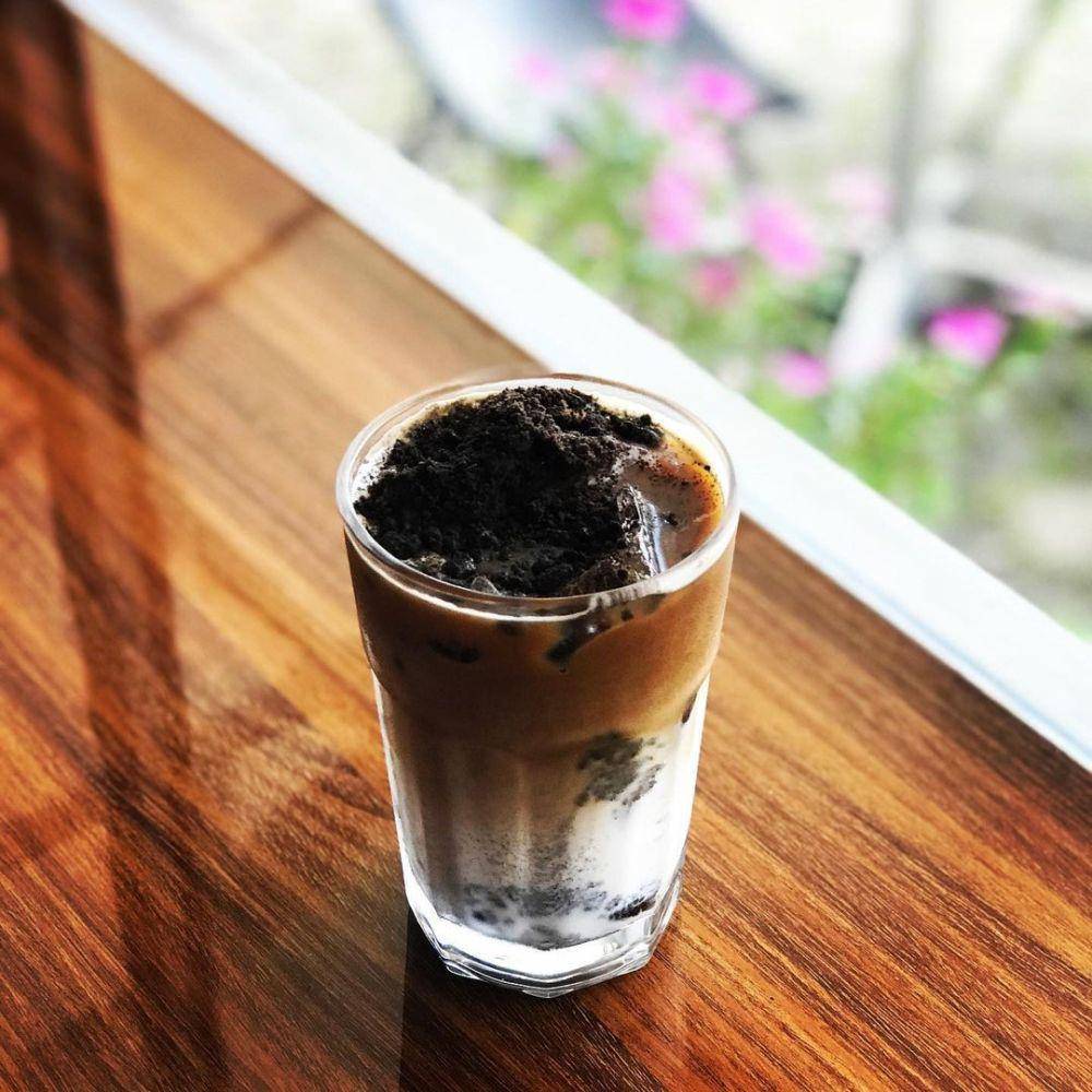 Es kopi susu oreo (instagram.com/giant.coffee)
